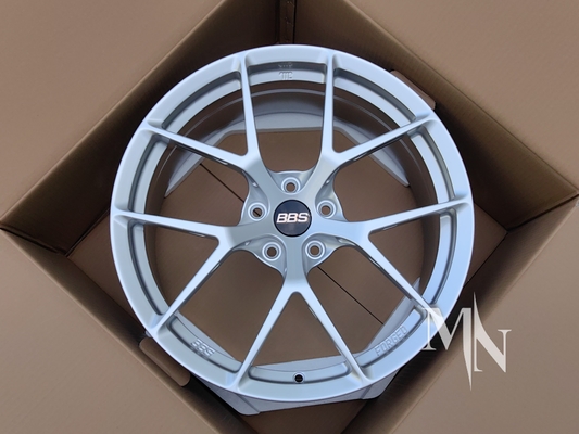 BBS FI R چرخ 20 21 اینچ 5x112 نقره سفارشی جعل شده برای آئودی R8 در دسترس